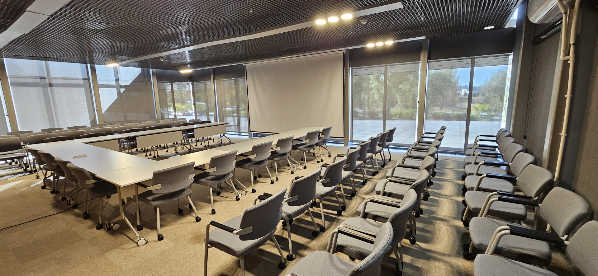 Seminer Salonu - Görsel 2